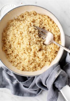  Quintessential Quinoa: A Culinary Journey Through Fluffy Grains and Nutty Flavors!